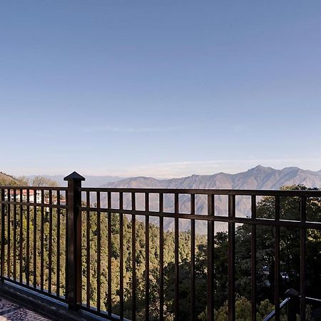 ホテル Ellbee Mussoorie Hills エクステリア 写真